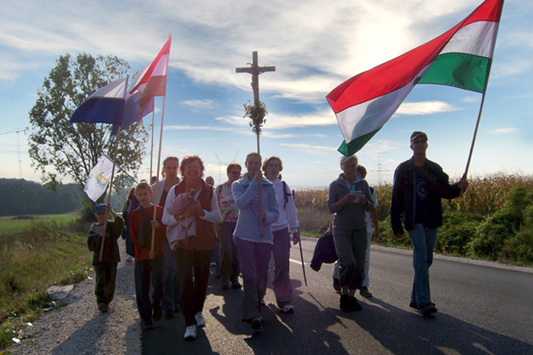 Zarándokút Alsószentivánra, a Fatimai Szűzanya első magyarországi kegyhelyére